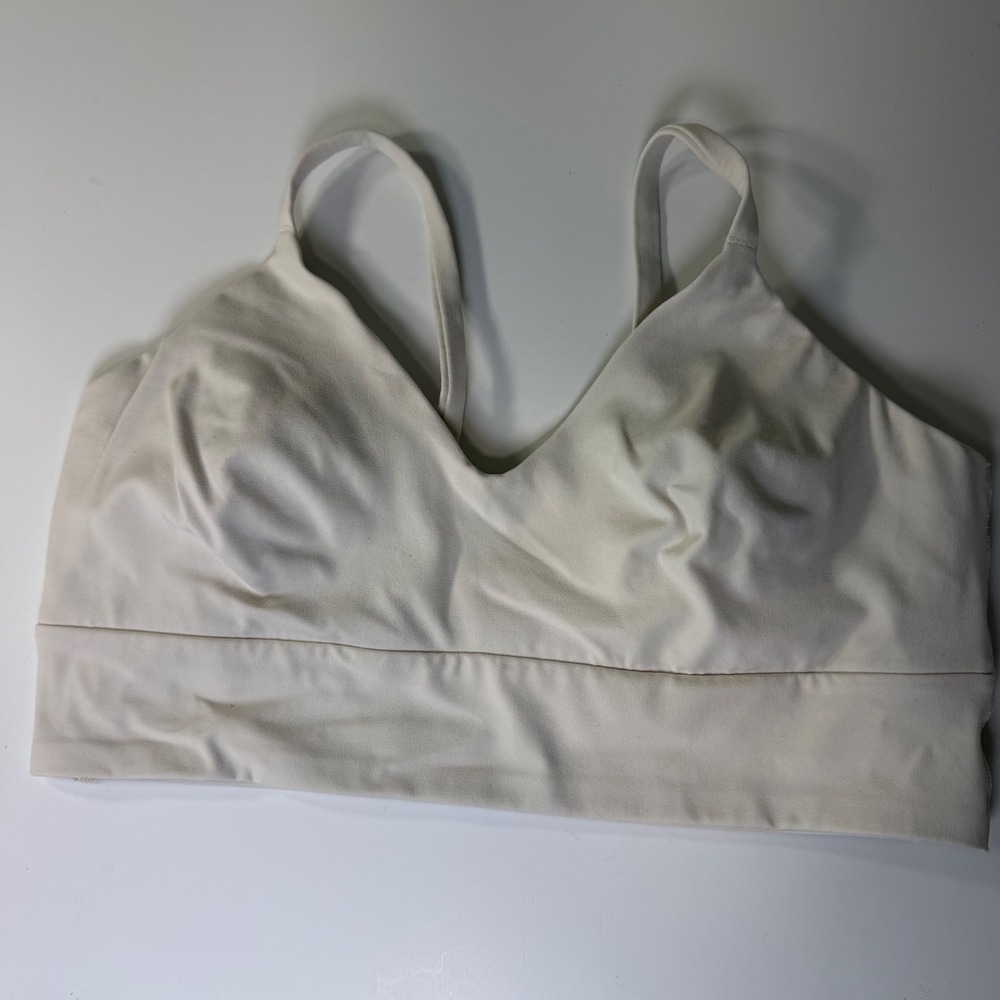 Lululemon Align V-Neck Bra Light Support Cream Nulu Yoga Bralette XL White